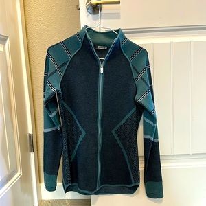 Smartwool green full zip sweater in new condition